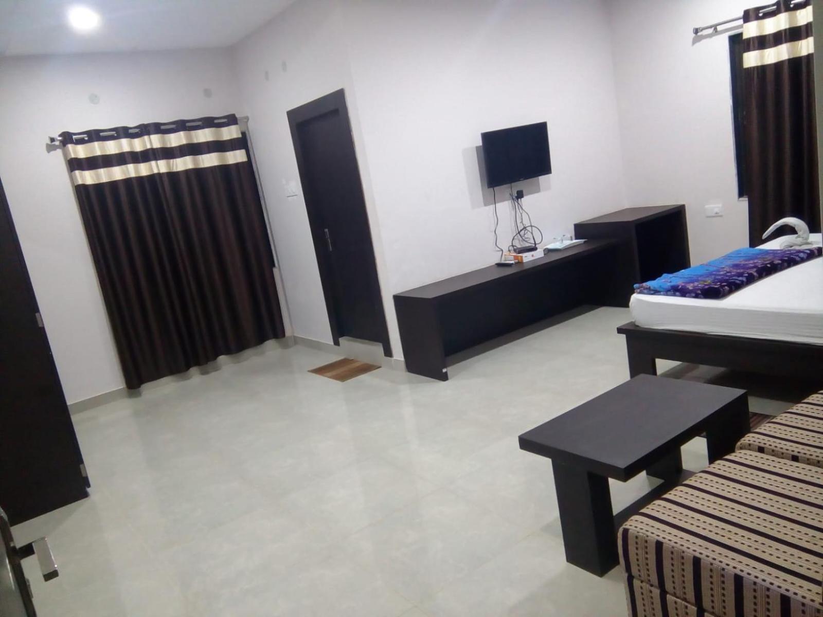 Hotel Indraprasth Balangir Esterno foto