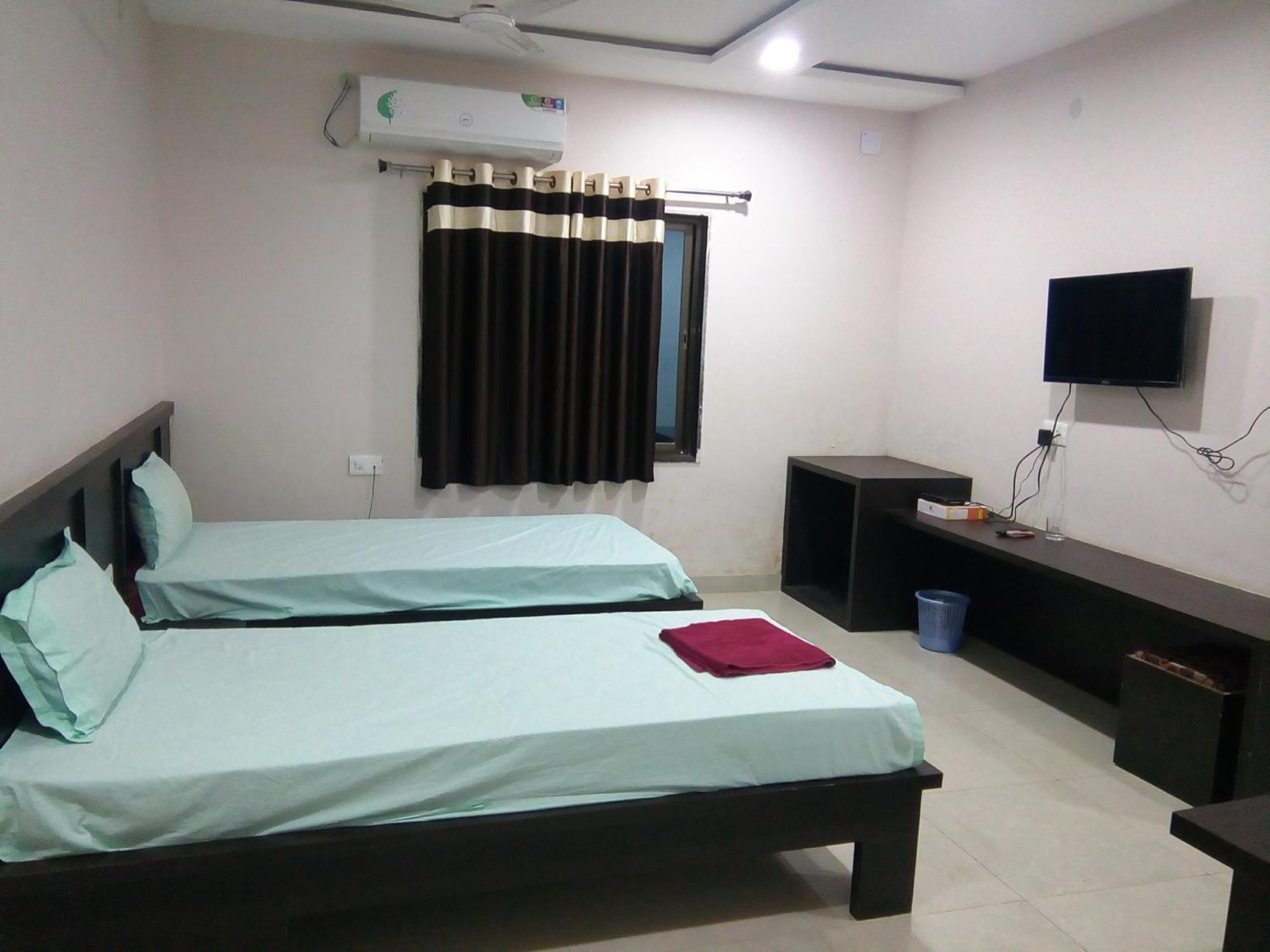 Hotel Indraprasth Balangir Esterno foto